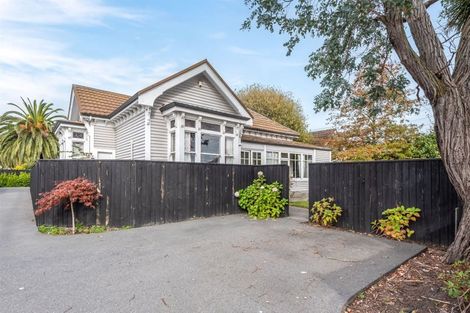 Photo of property in 258 Edgeware Road, Edgeware, Christchurch, 8013