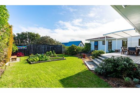 Photo of property in 6 Awatea Street, Mangawhai Heads, Mangawhai, 0505