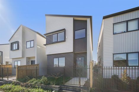 Photo of property in 175 Grove Road, Papakura, 2110