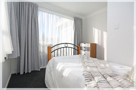 Photo of property in 10 Pratt Avenue, Foxton Beach, Foxton, 4815