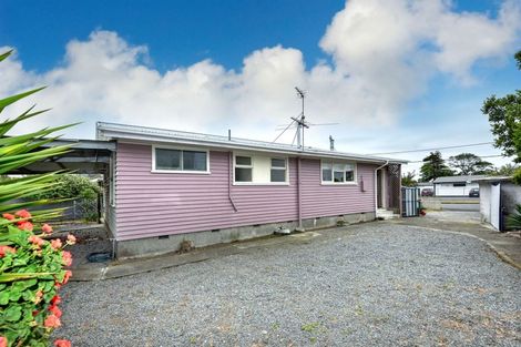 Photo of property in 18 Rowan Avenue, Aranui, Christchurch, 8061