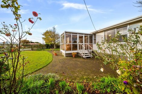 Photo of property in 14 Iredale Road, Hawera, 4610