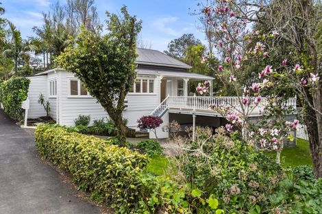 Photo of property in 25 Princes Street, Northcote Point, Auckland, 0627
