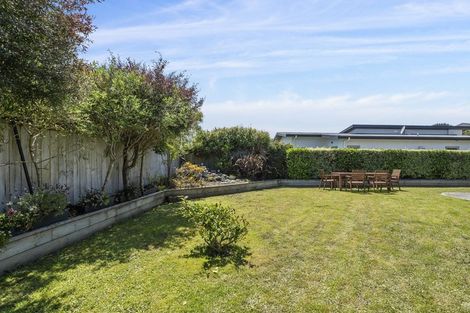 Photo of property in 54 Resolution Drive, Whitby, Porirua, 5024