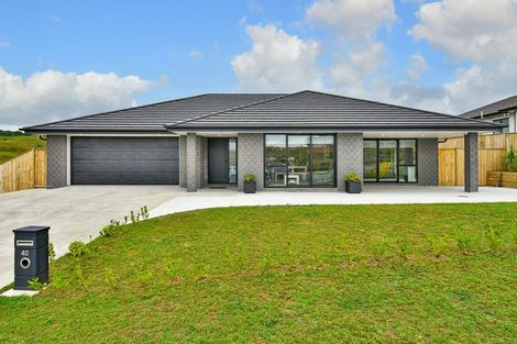 Photo of property in 40 Peacock Place, Pokeno, 2402