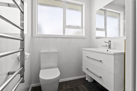 Photo of property in 24 Ridd Street, Lynmouth, New Plymouth, 4310
