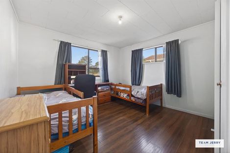 Photo of property in 9 Shalimar Place, Clover Park, Auckland, 2019