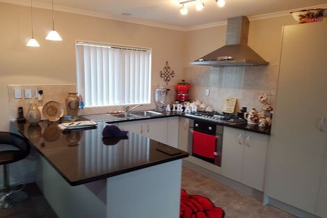 Photo of property in 32 Capital Place, Papatoetoe, Auckland, 2025