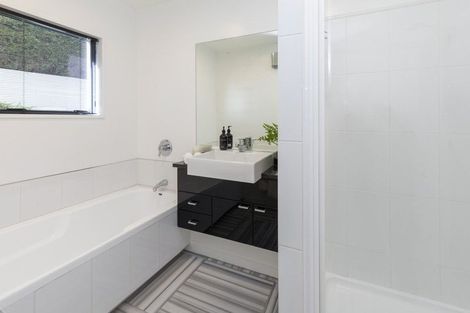 Photo of property in 11a Te Awakura Terrace, Mount Pleasant, Christchurch, 8081