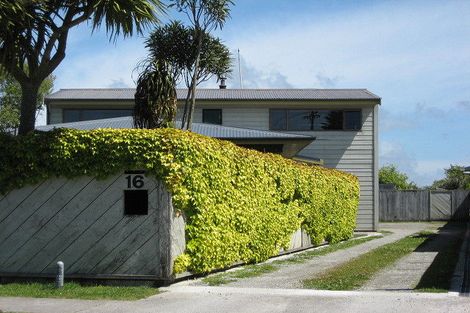 Photo of property in 16 Coates Street, Westport, 7825