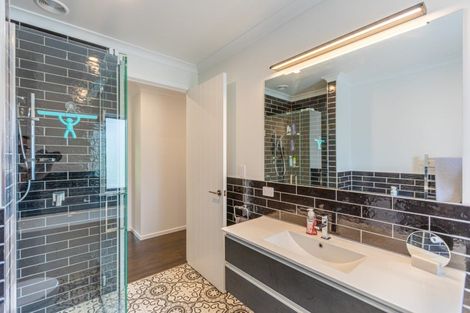 Photo of property in 5e Johnson Street, Waipawa, 4210