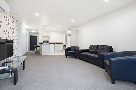 Photo of property in 4/240 Old Farm Road, Hillcrest, Hamilton, 3216