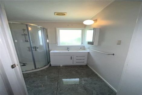 Photo of property in 6 Firle Place, Green Bay, Auckland, 0604