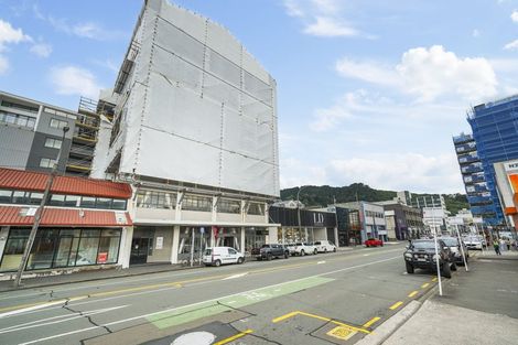 Photo of property in Endeavour Apartments, 18/125u Thorndon Quay, Pipitea, Wellington, 6011