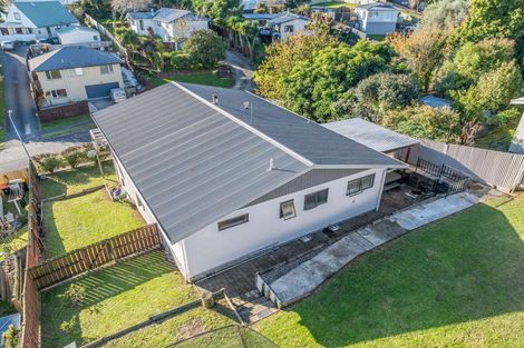 Photo of property in 11 Dunton Drive, Welcome Bay, Tauranga, 3112