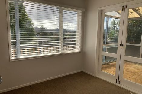 Photo of property in 40 Oruamo Place, Beach Haven, Auckland, 0626