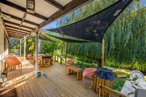 Photo of property in 4312 Christchurch Akaroa Road, Little River, 7591