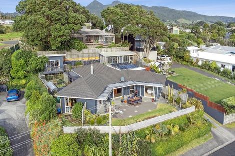 Photo of property in 94 Messenger Terrace, Oakura, 4314