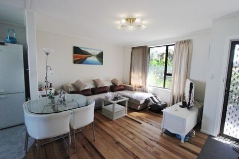 Photo of property in 65 Astley Avenue, New Lynn, Auckland, 0600