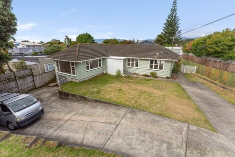 Photo of property in 9 Bluegum Road, Paraparaumu Beach, Paraparaumu, 5032