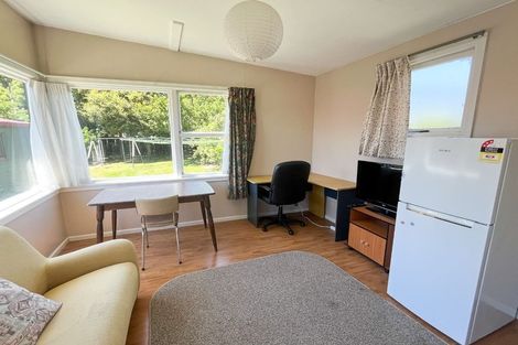 Photo of property in 2 Shaftesbury Street, Avonhead, Christchurch, 8042