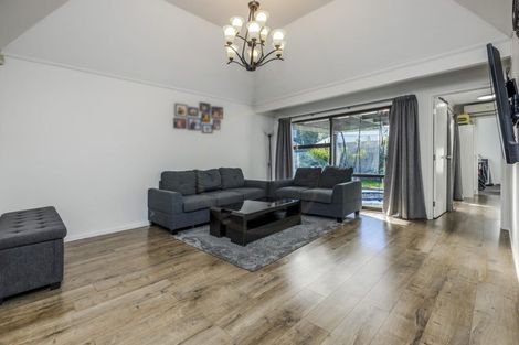 Photo of property in 1/1 Peguero Place, Totara Heights, Auckland, 2105
