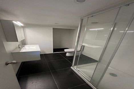 Photo of property in 15 Hague Place, Birkenhead, Auckland, 0626