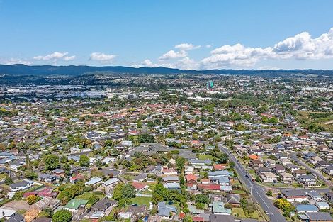 Photo of property in 3/14 Orchid Place, Te Atatu South, Auckland, 0610