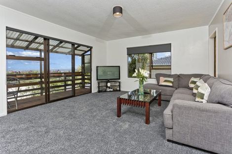Photo of property in 1/38 Birkdale Road, Birkdale, Auckland, 0626