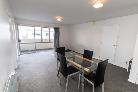 Photo of property in 4/27 Drummond Street, Mount Cook, Wellington, 6021