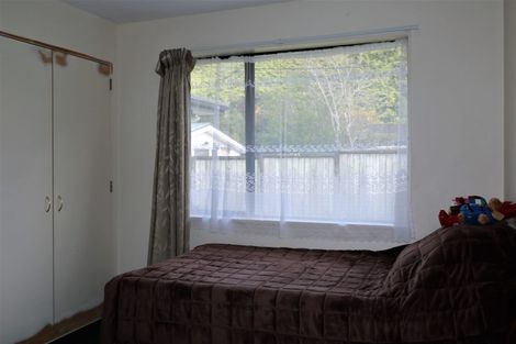 Photo of property in 6 Pokaka Street, Birchville, Upper Hutt, 5018