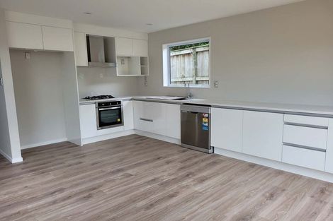 Photo of property in 16 Ware Place, Pakuranga Heights, Auckland, 2010