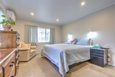 Photo of property in 61 Vardon Road, St Andrews, Hamilton, 3200