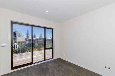 Photo of property in 2 Kenny Avenue, Ahuriri, Napier, 4110
