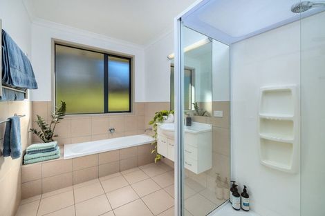 Photo of property in 2 Crackerjack Crescent, Kerikeri, 0293