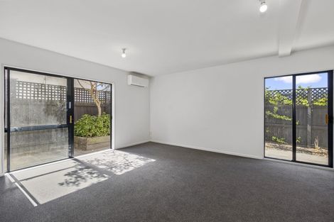 Photo of property in 28f Cranmer Square, Christchurch Central, Christchurch, 8013