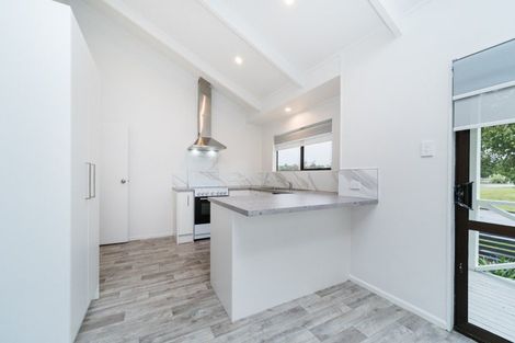 Photo of property in 2 Peter Hall Drive, Kelvin Grove, Palmerston North, 4414
