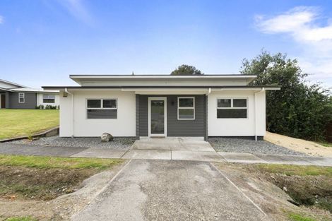 Photo of property in 4 Feltham Street, Hunterville, 4730