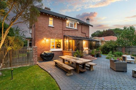 Photo of property in 11 Ings Avenue, Saint Clair, Dunedin, 9012