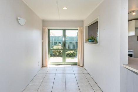 Photo of property in 810 Sylvan Road, Mayfair, Hastings, 4122