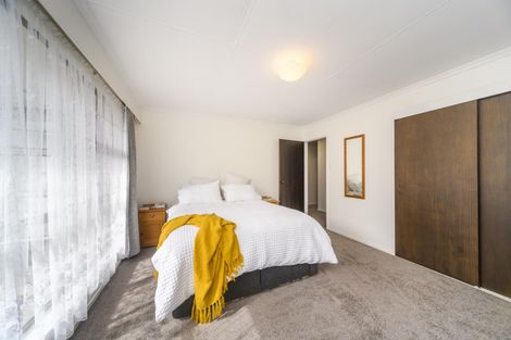 Photo of property in 40 Suzanne Grove, Kelvin Grove, Palmerston North, 4414