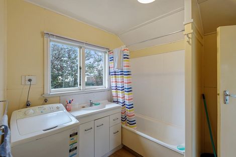Photo of property in 27 Isabella Place, Waltham, Christchurch, 8011