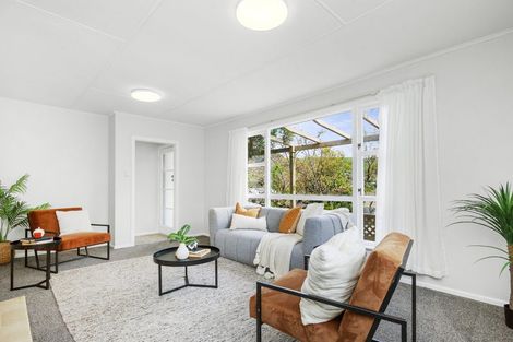 Photo of property in 49 Taylor Terrace, Tawa, Wellington, 5028