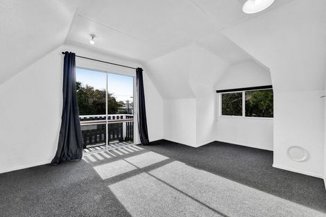 Photo of property in 8 Elizabeth Place, Ferndale, New Plymouth, 4310
