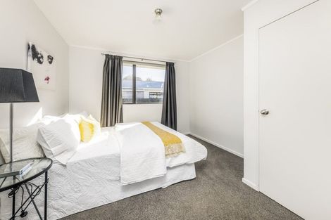 Photo of property in 2/35 Hill Crescent, Papakura, 2110