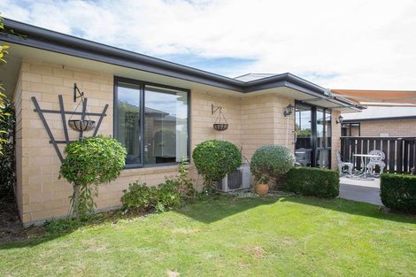 Photo of property in 4/17 Nicholls Road, Halswell, Christchurch, 8025