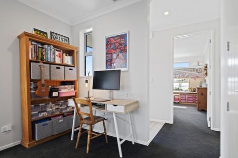 Photo of property in 120 Lisle Farm Drive, Pukekohe, 2120