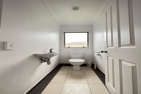 Photo of property in 12 Maybole Drive, Flat Bush, Auckland, 2016