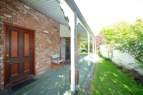 Photo of property in 16 Glenburn Place, Avonhead, Christchurch, 8042