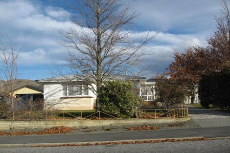 Photo of property in 76 Inniscort Street, Cromwell, 9310